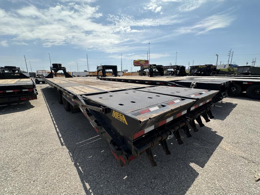 USED 2023 Big Tex 25GN-35+5 Mega Ramps Dual Tandem Gooseneck with 12ks and Spares, 16 ply tires image 5