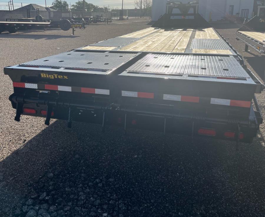 Big Tex 25GN, Gooseneck, 102″ x 30′, 25.9K, Dovetail, Mega Ramps image 3